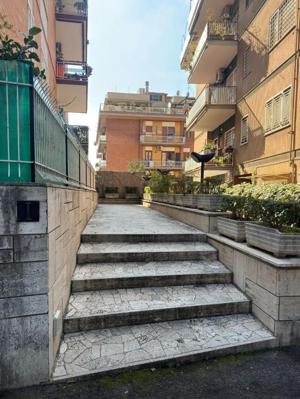 4m Rome